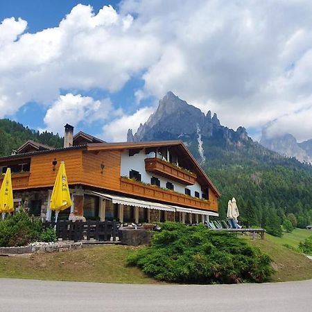 Chalet Piereni Fiera Di Primiero Esterno foto