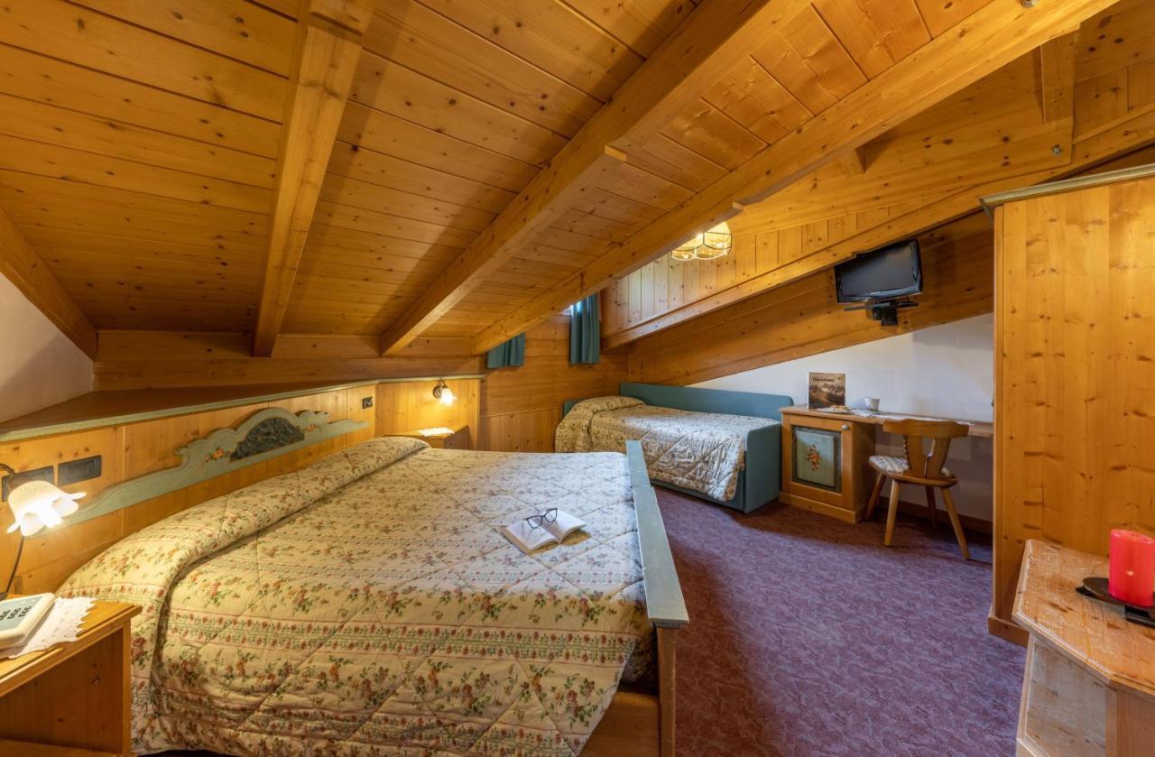 Chalet Piereni Fiera Di Primiero Esterno foto