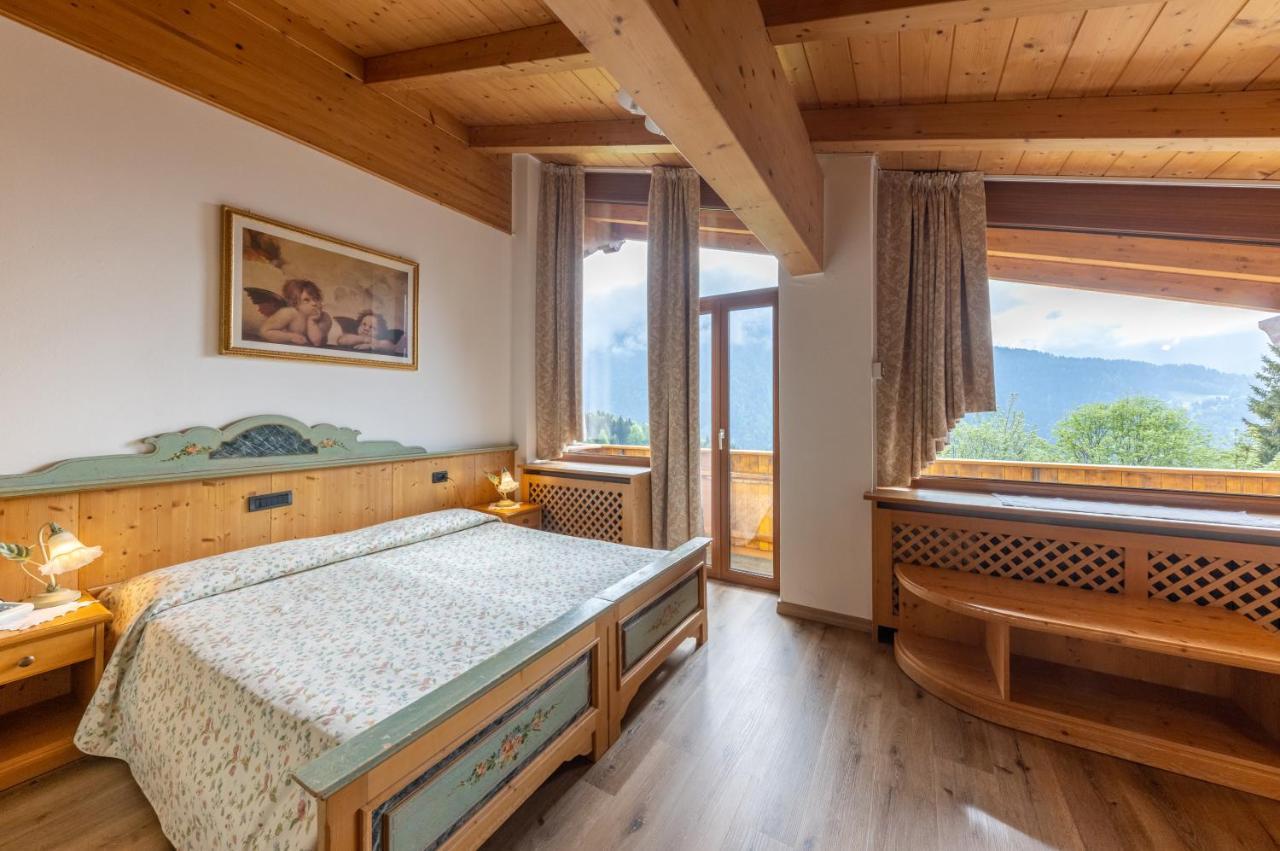 Chalet Piereni Fiera Di Primiero Esterno foto