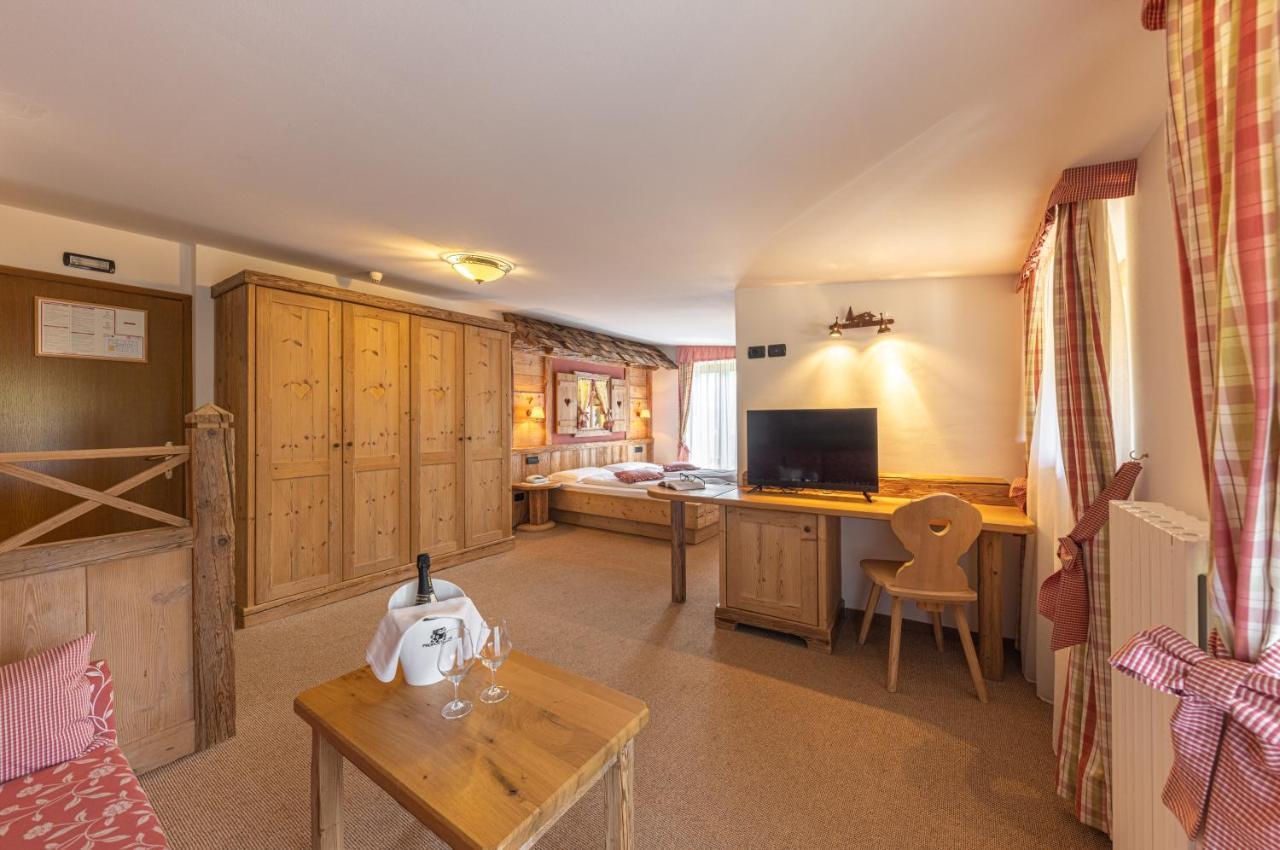 Chalet Piereni Fiera Di Primiero Esterno foto