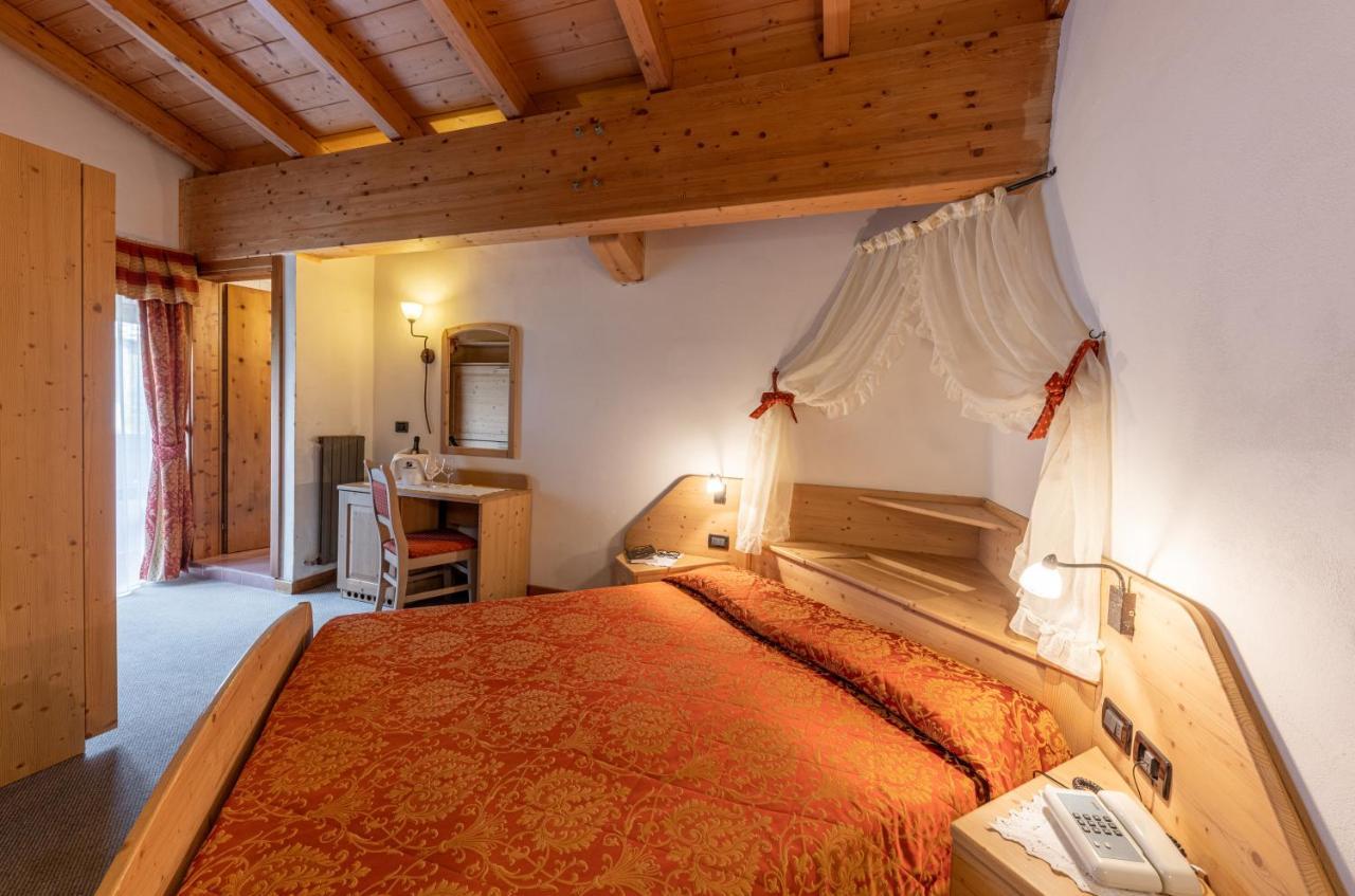 Chalet Piereni Fiera Di Primiero Esterno foto