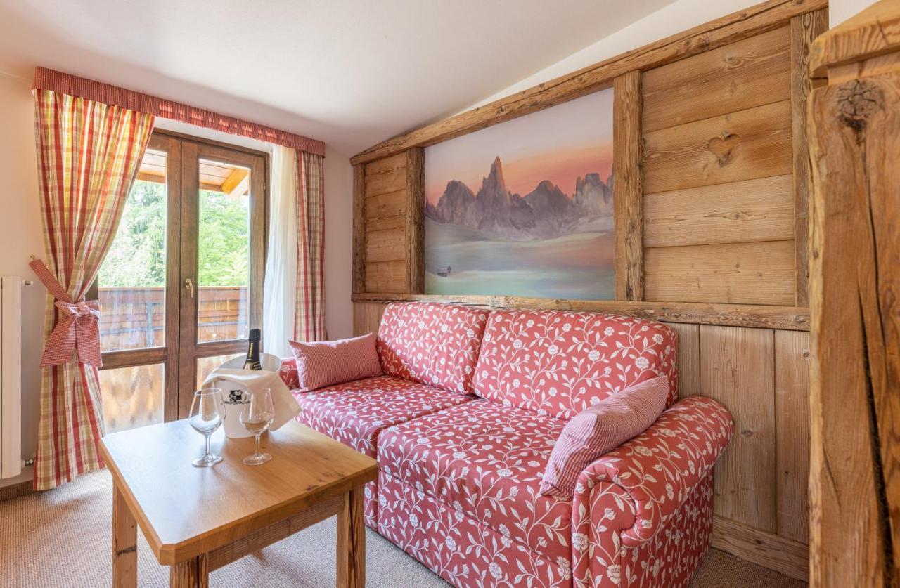 Chalet Piereni Fiera Di Primiero Esterno foto