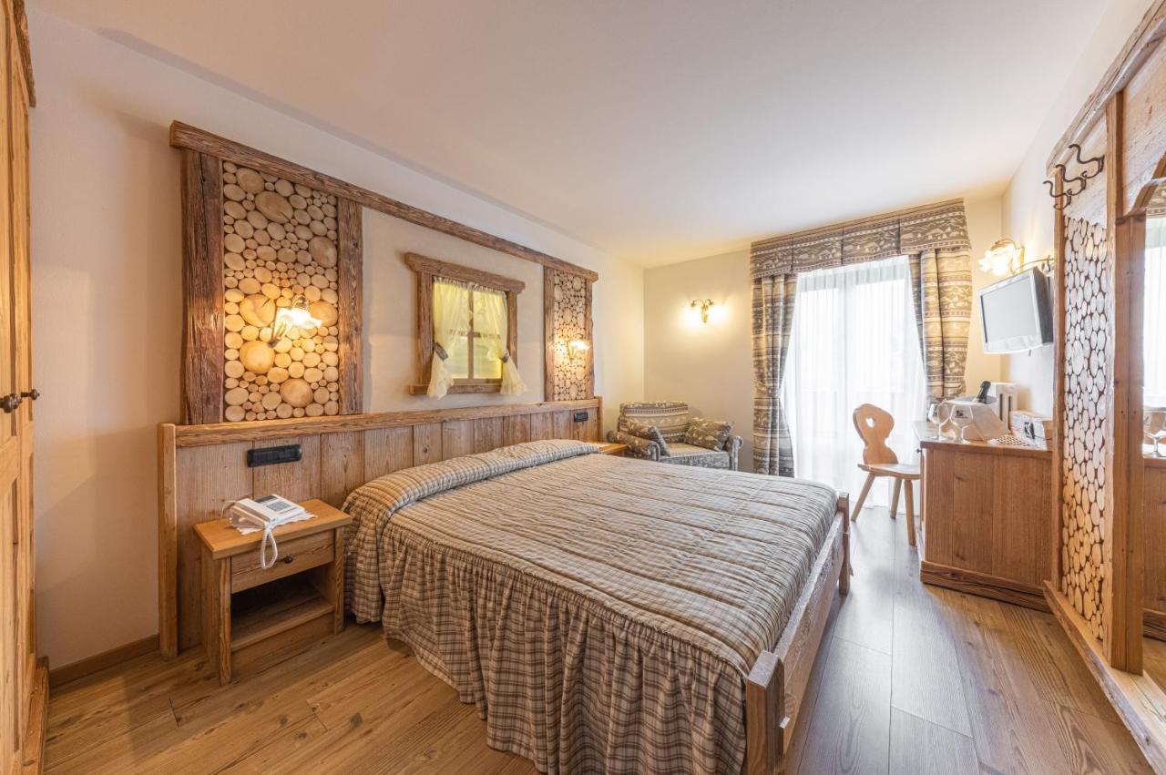 Chalet Piereni Fiera Di Primiero Esterno foto