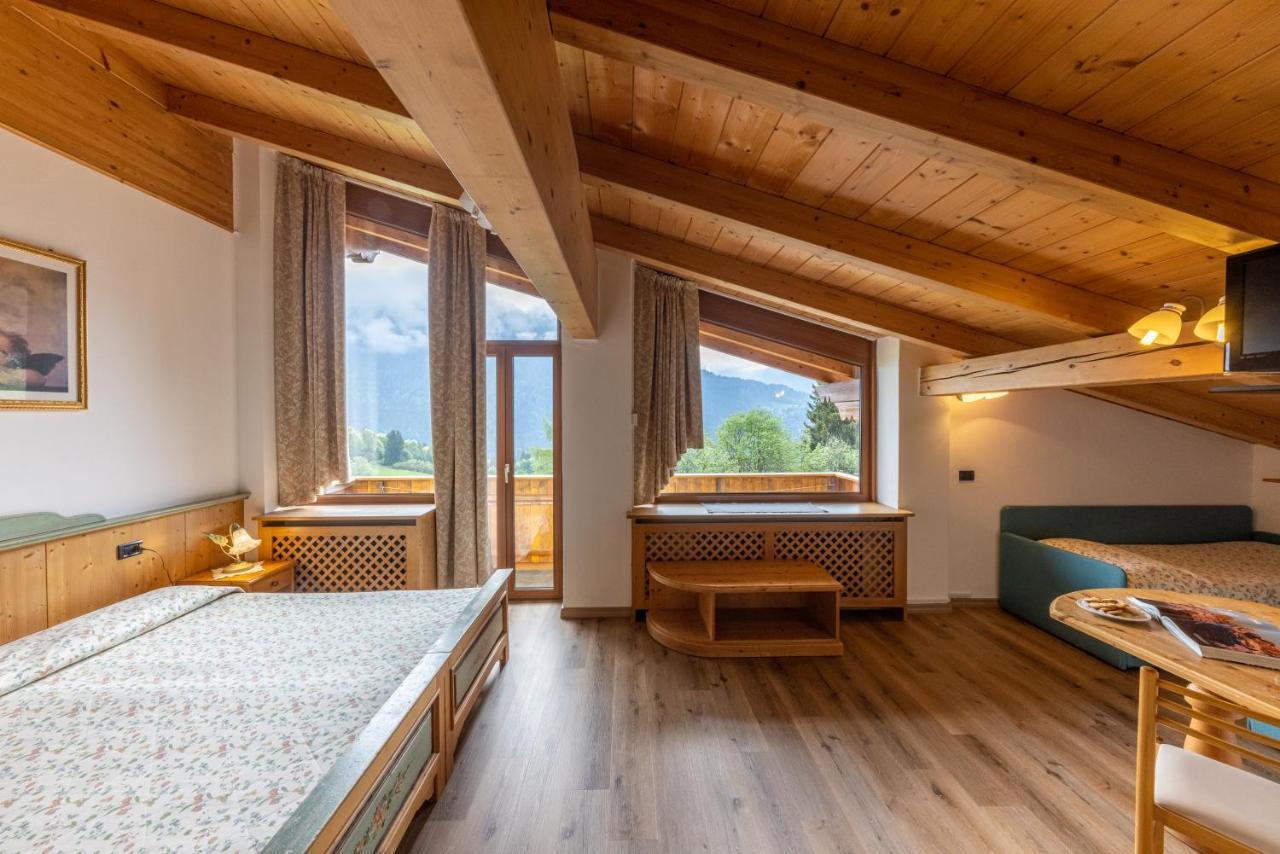 Chalet Piereni Fiera Di Primiero Esterno foto