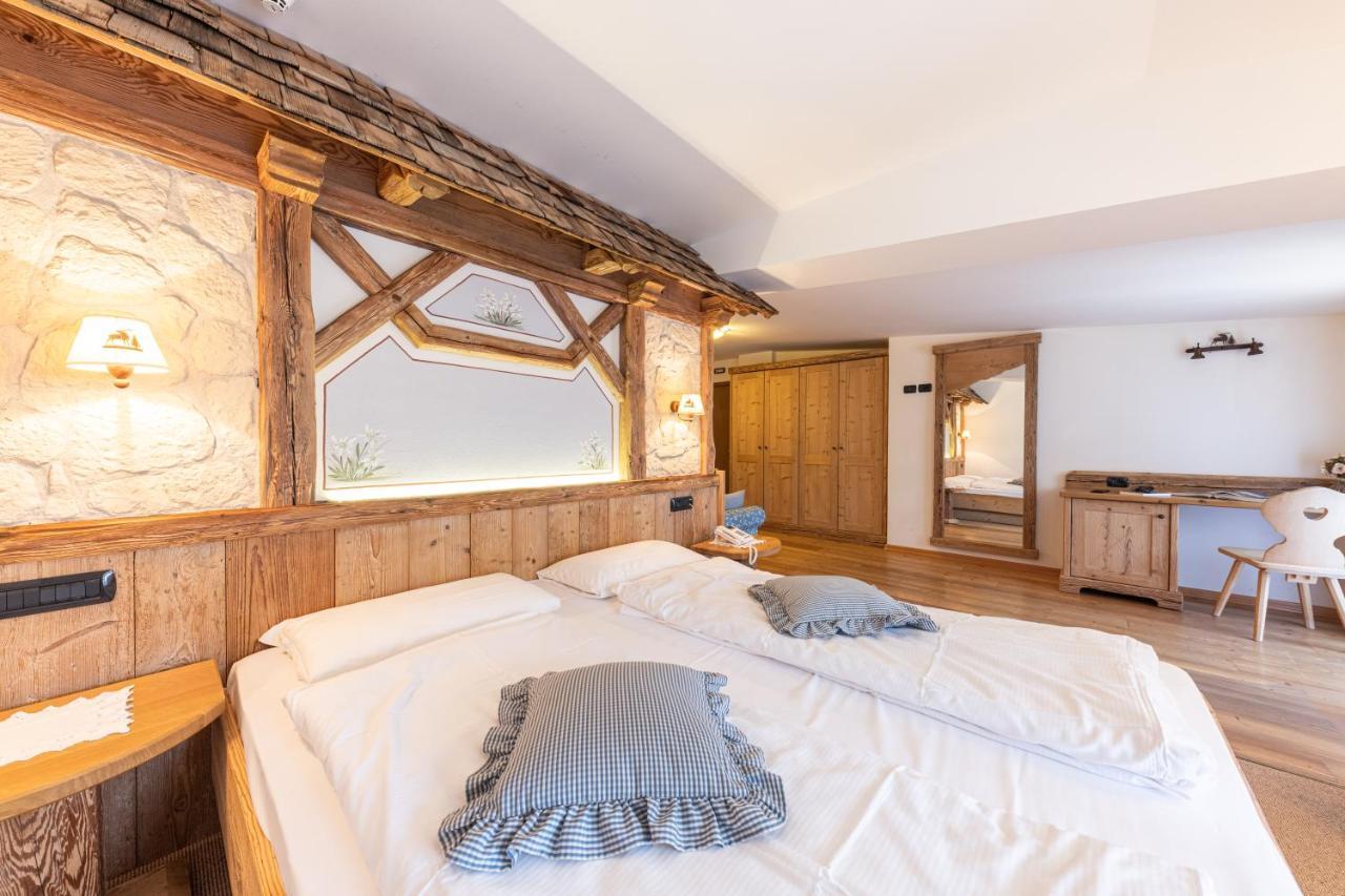 Chalet Piereni Fiera Di Primiero Esterno foto