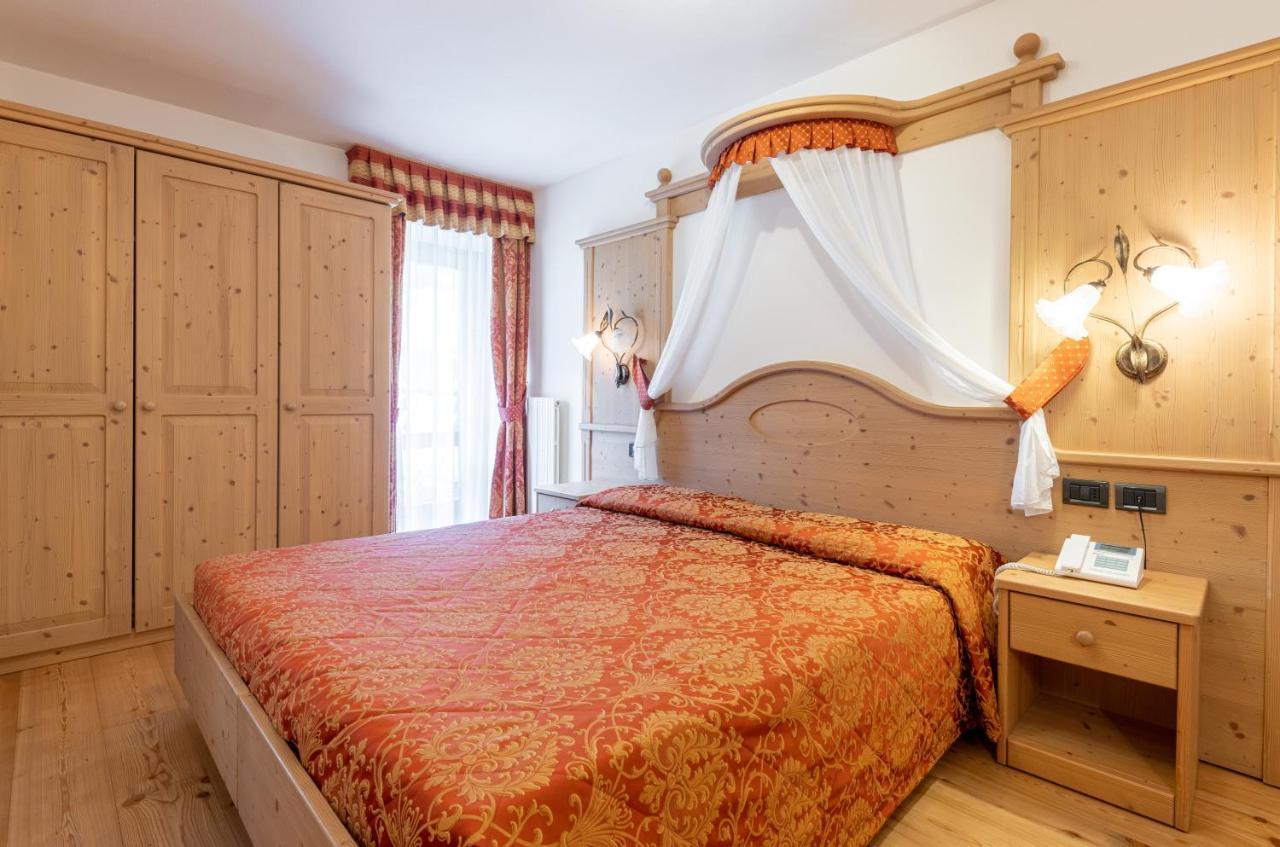 Chalet Piereni Fiera Di Primiero Esterno foto